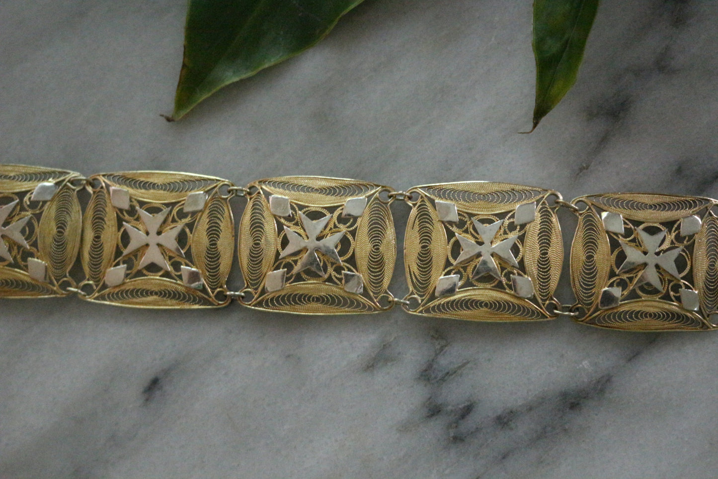 Vintage 1970s Gold-plated Silver Maltese Cross Filigree Linked Bracelet