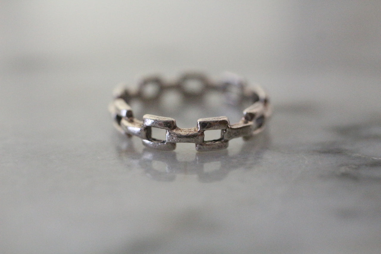 Vintage Sterling Silver Square Chain Link Style Band Ring