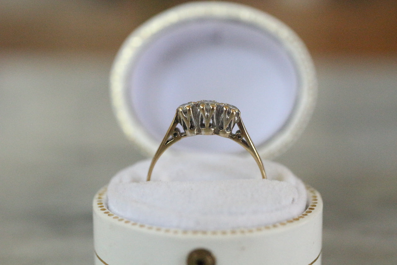 Vintage 9ct Gold Brilliant Cut Diamond Trilogy ring
