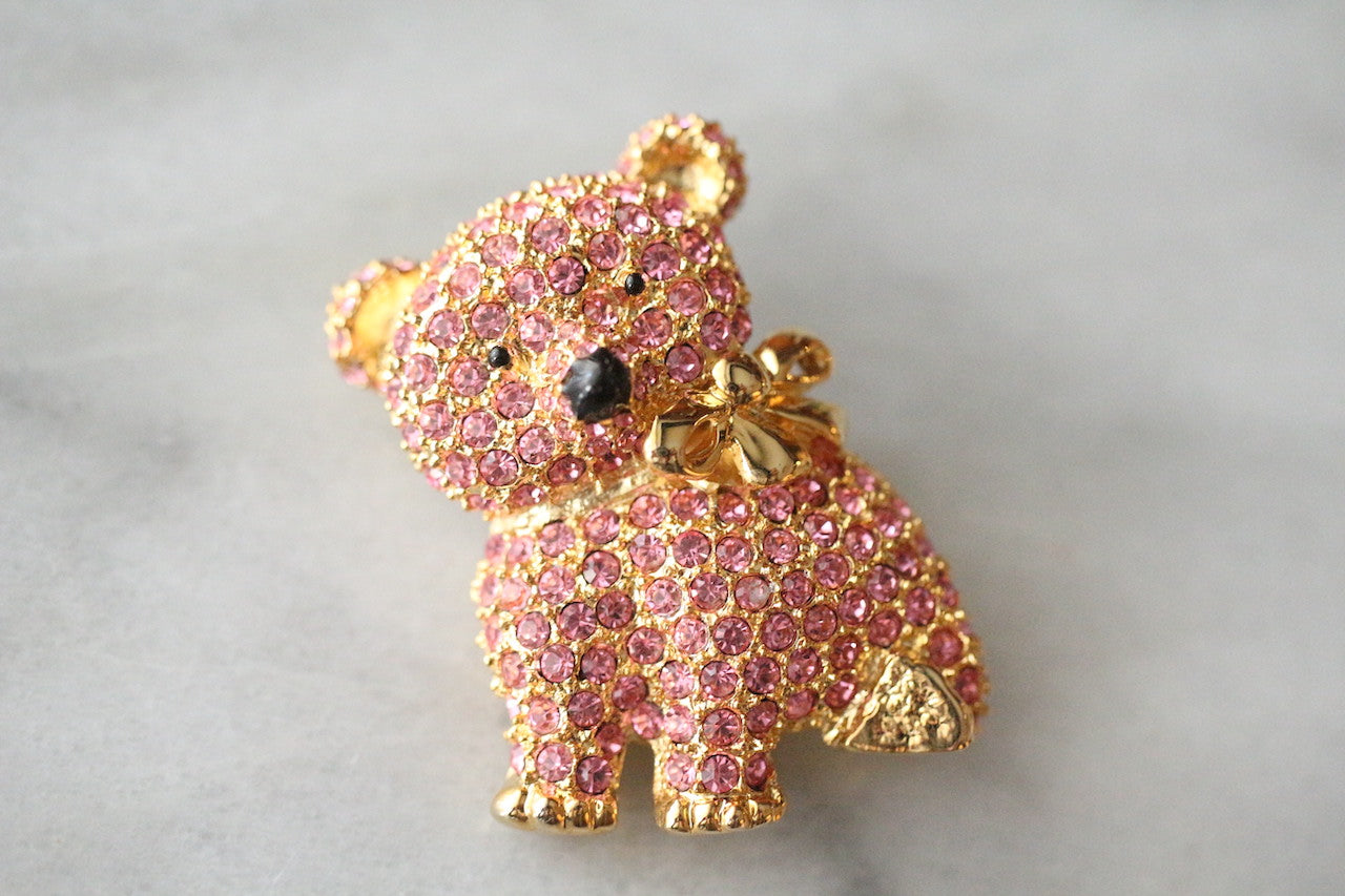 復古粉色密鑲水晶泰迪熊胸針