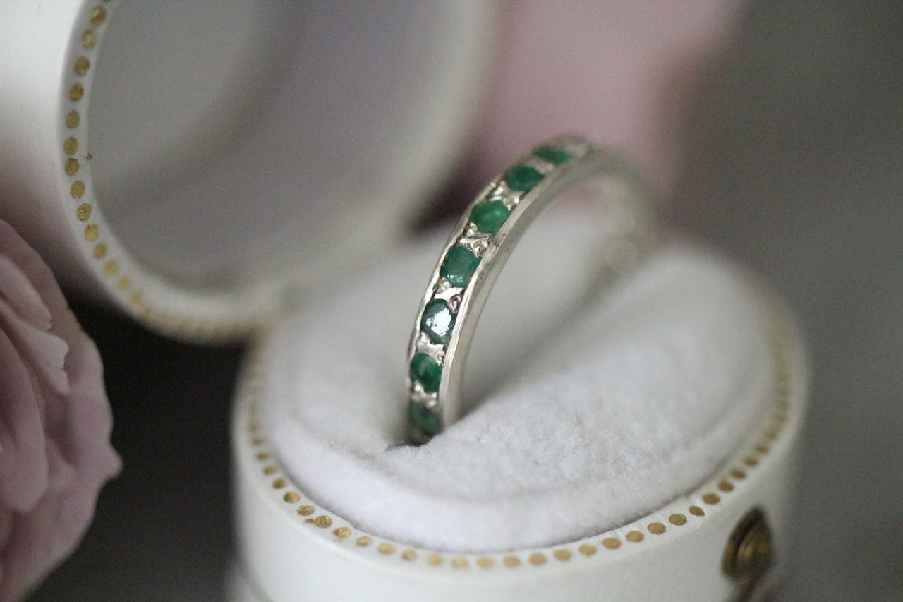 純銀祖母綠永恆戒指