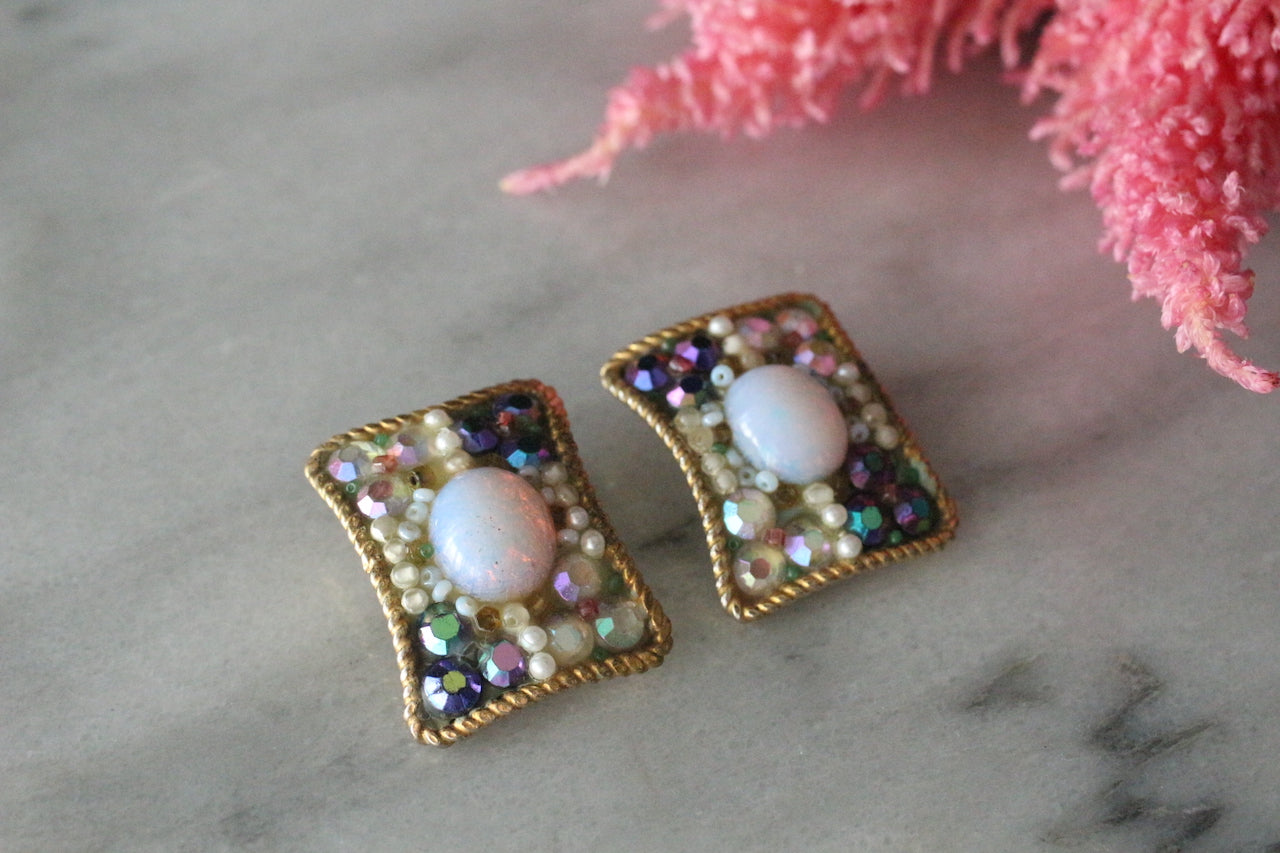 Boucles d'oreilles clip en opale dorée vintage des années 1980