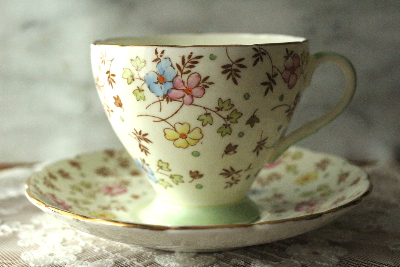 Vintage・EB Foley・Pastel・Flower・Tea Cup & Saucer