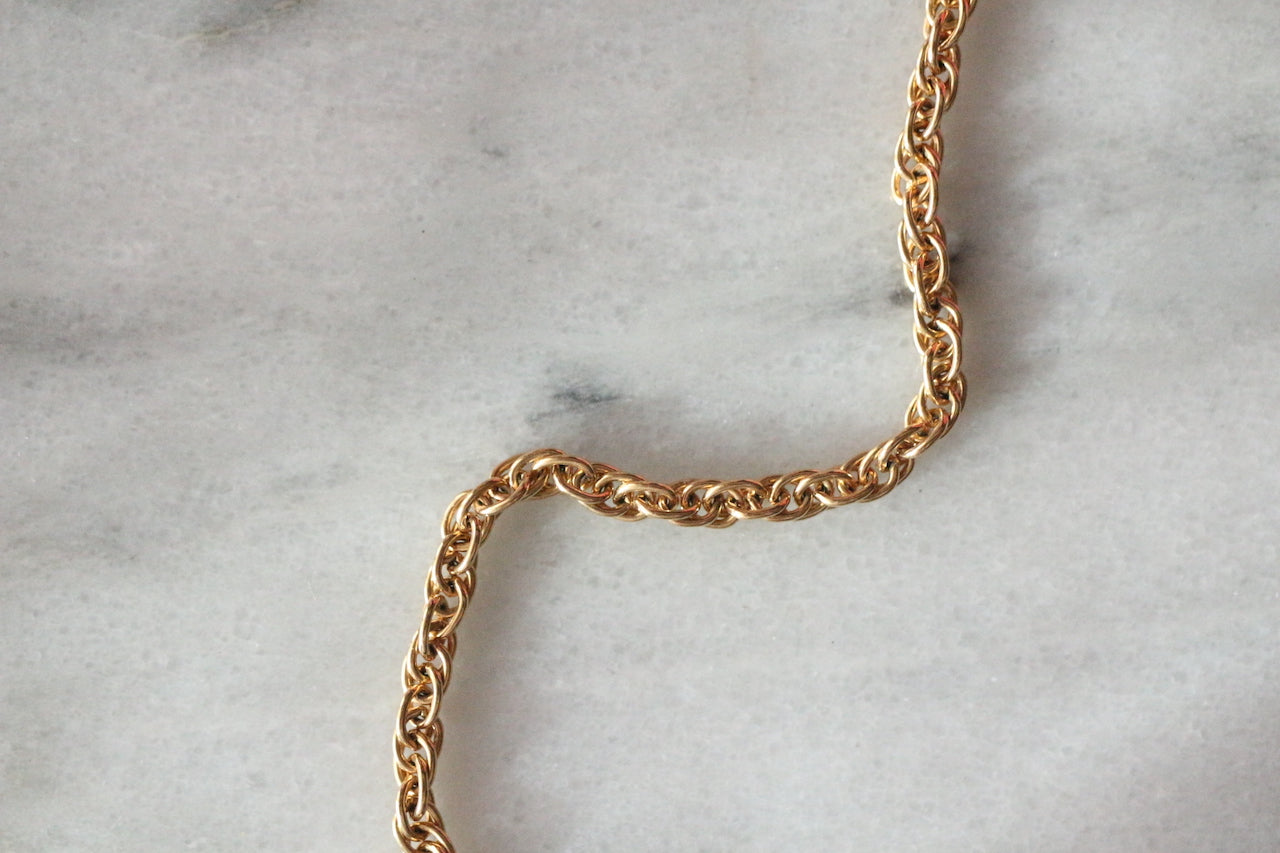 Vintage Collier Pendentif Emaux D'art Chaine Torsade en Plaque Or