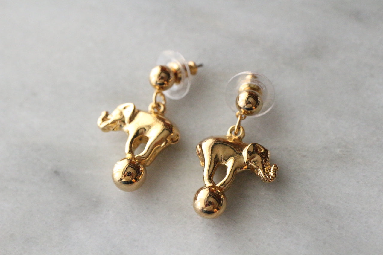 復古 1980 年代雅芳金色馬戲團大象穿孔耳環