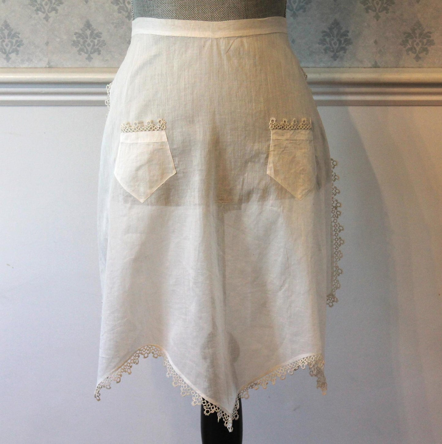 古董維多利亞時代白色棉質半圍裙